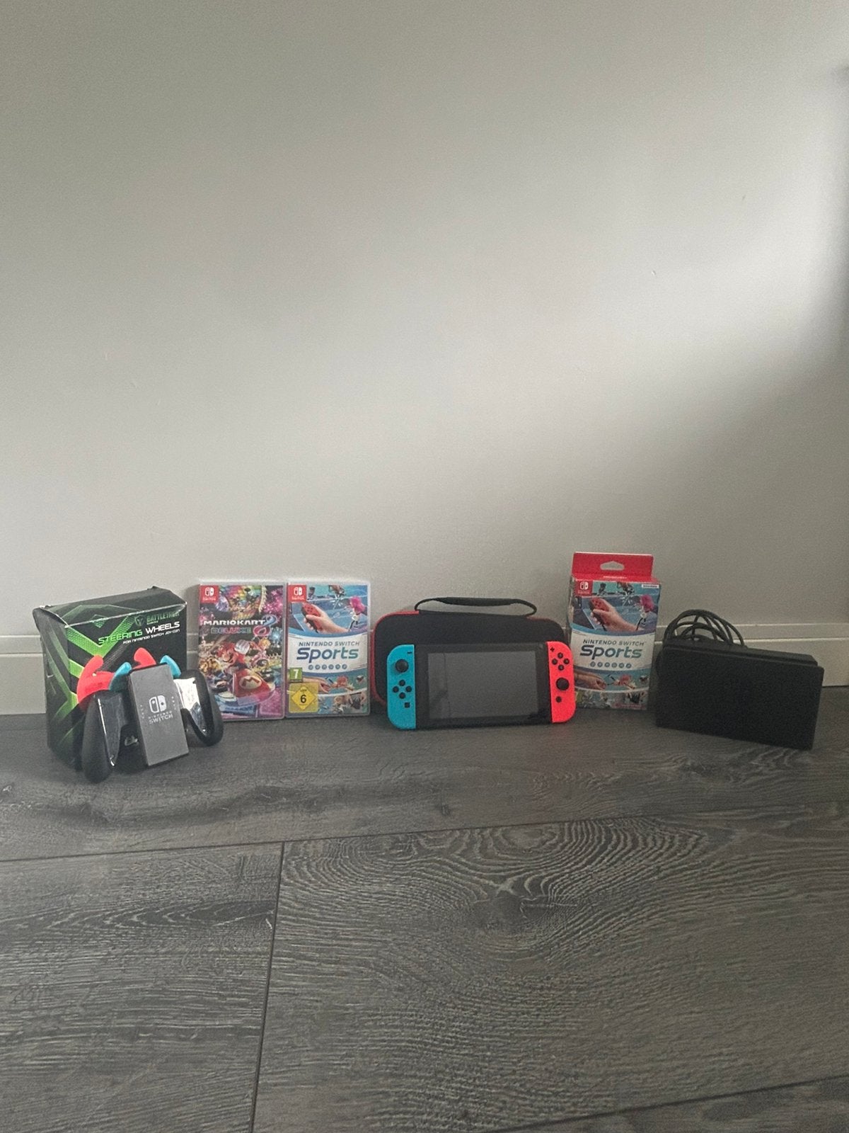 Nintendo Switch met accessoires, Spelcomputers en Games, Ophalen, Met games, Zo goed als nieuw, Switch Original