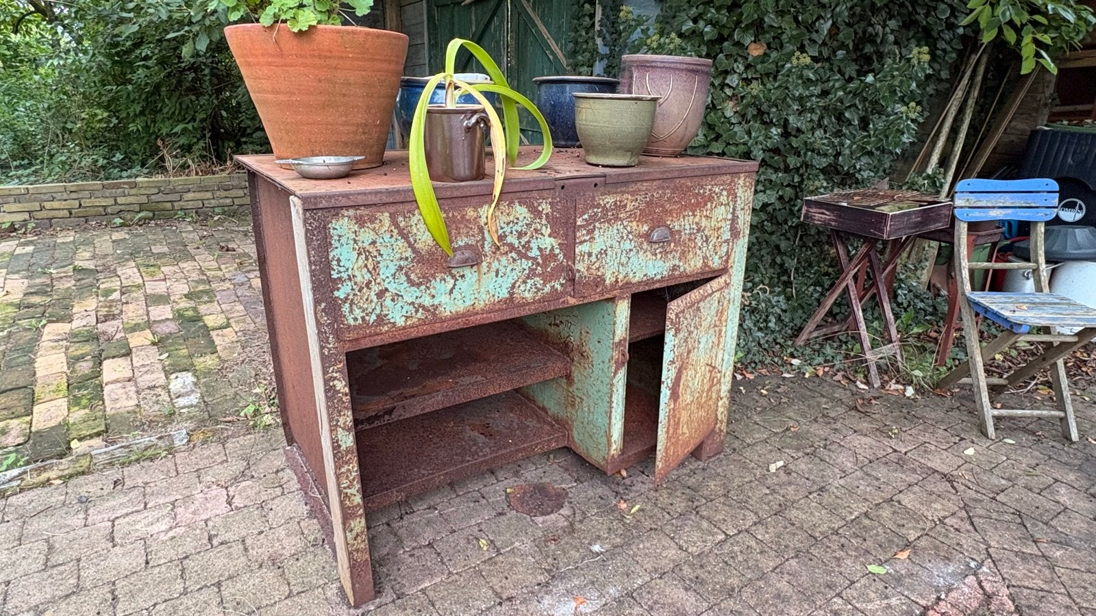 Vintage metalen werkbank/kast - roestige charme, Ophalen