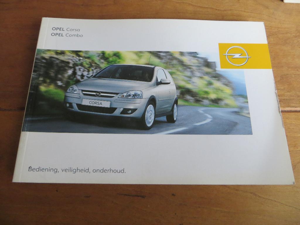 Instructieboek Opel Corsa, Opel Combo 2004, 260 blz., Ophalen of Verzenden