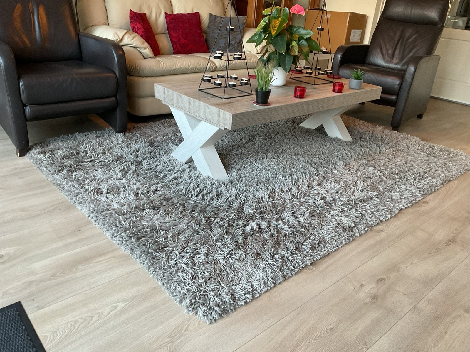 Mooie hoogpolig vloerkleed  grijs-taupe 170x240 cm ongeveer, Huis en Inrichting, Stoffering | Tapijten en Kleden, Ophalen, Gebruikt
