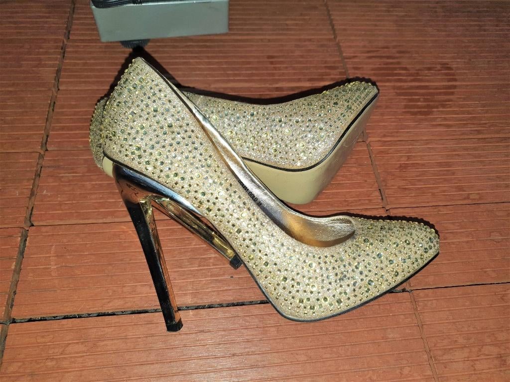 Goudkleurige glitter pumps Jumex mt.38 hoogte 12cm, Kleding | Dames, Schoenen, Pumps, Overige kleuren, Ophalen of Verzenden, Zo goed als nieuw