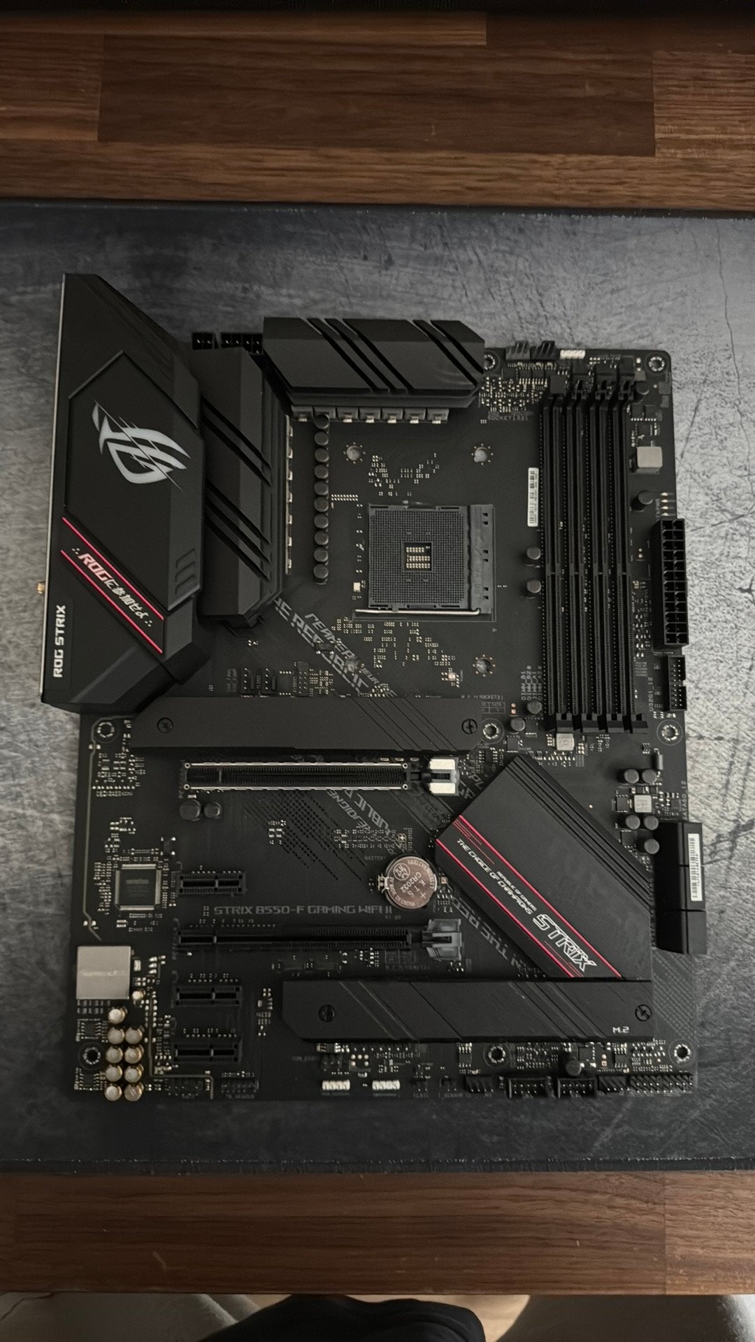 Asus rog strix b550f gaming wifi II moederbord, Computers en Software, Ophalen of Verzenden, Zo goed als nieuw, AMD, DDR4