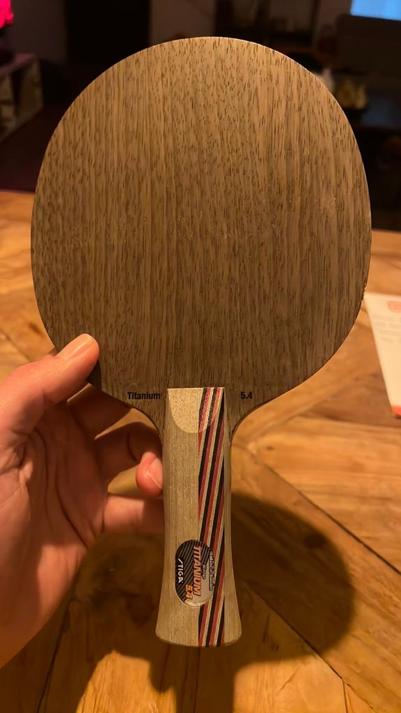 Stiga Titanium 5.4 Tafeltennisbatje - Zo goed als nieuw, Sport en Fitness, Tafeltennis, Ophalen of Verzenden, Zo goed als nieuw