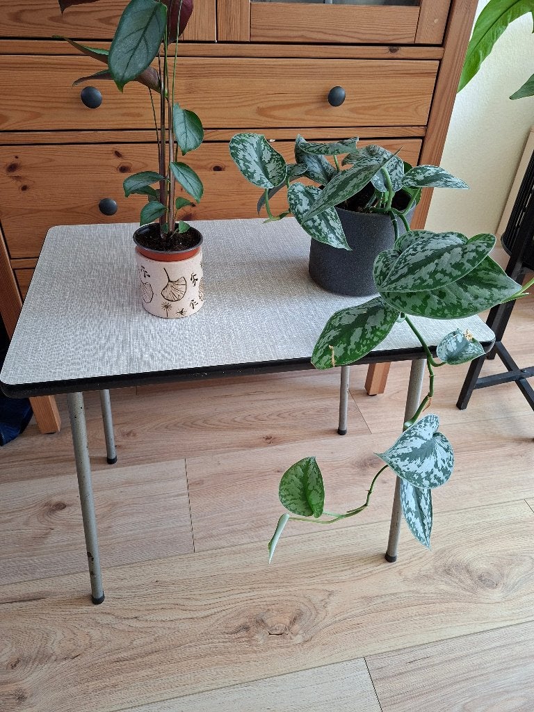 Formica Bijzettafel retro, Huis en Inrichting, Minder dan 55 cm, Gebruikt, 60 cm of meer, Rechthoekig