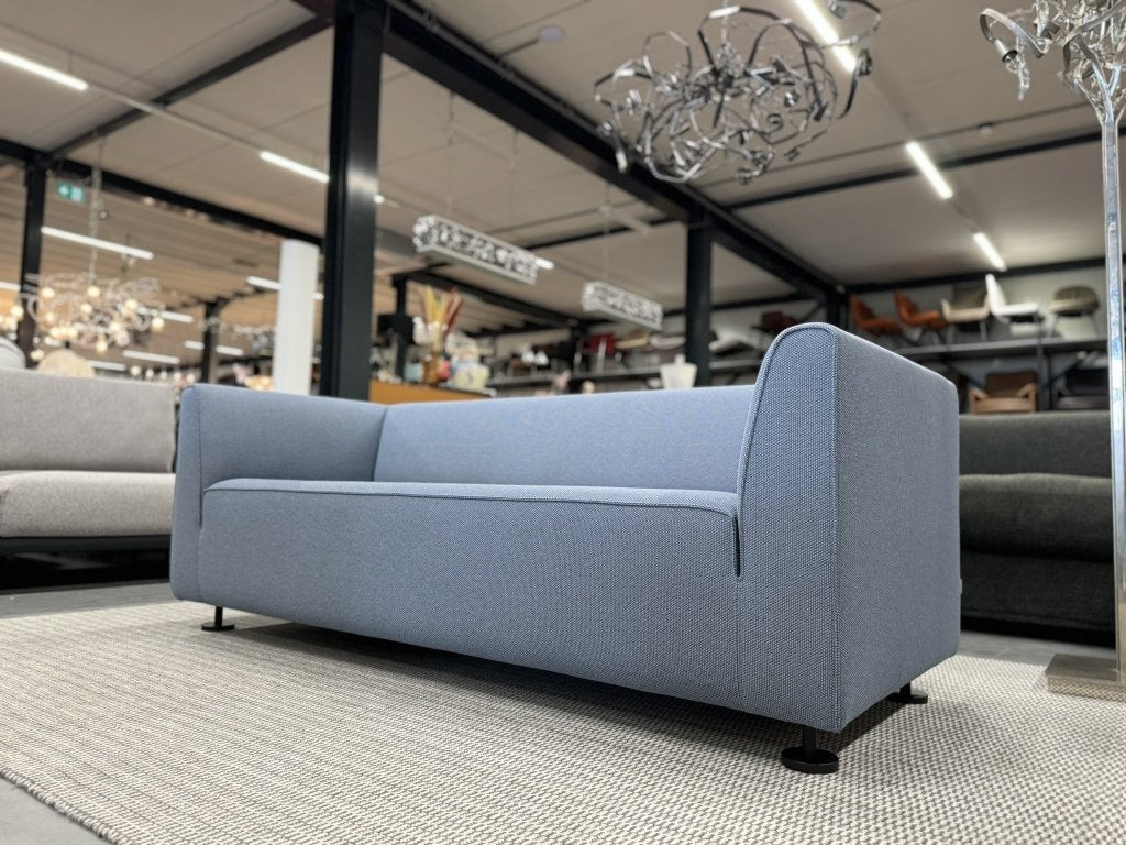 Nieuw Gelderland 4800 bank 3 & 2,5 zits Opera blauw stof, Ophalen of Verzenden, Rechte bank, Info@gelderlanddesign.com, Gelderland