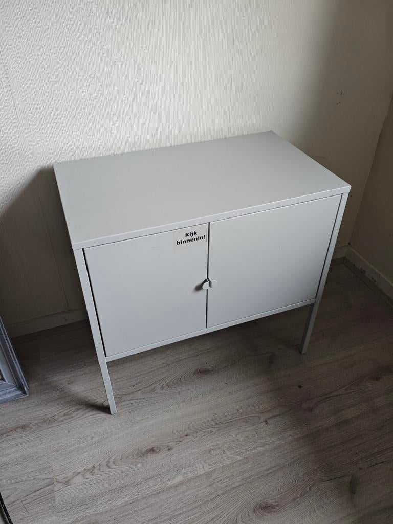 IKEA LIXHULT locker kast, Huis en Inrichting, Kasten | Lockerkasten, Ophalen of Verzenden, Zo goed als nieuw