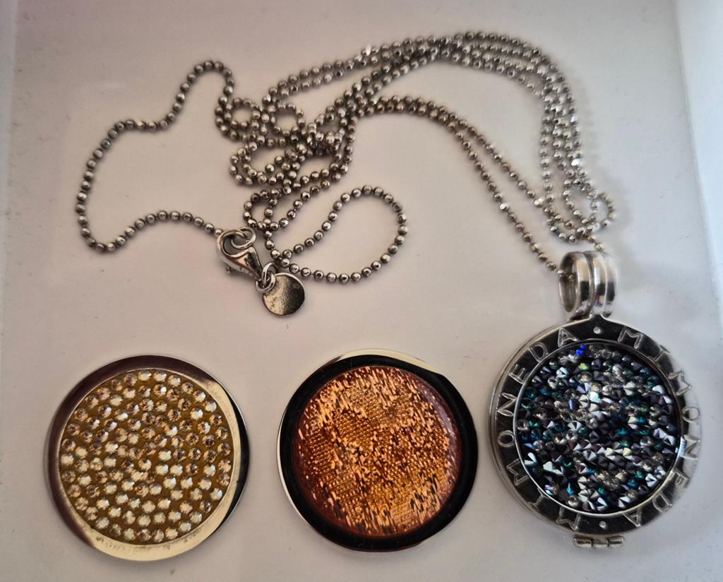 Mi Nomeda ketting 40 cm, compleet met 3 munten., Ophalen of Verzenden, Zo goed als nieuw, Zilver, Overige materialen