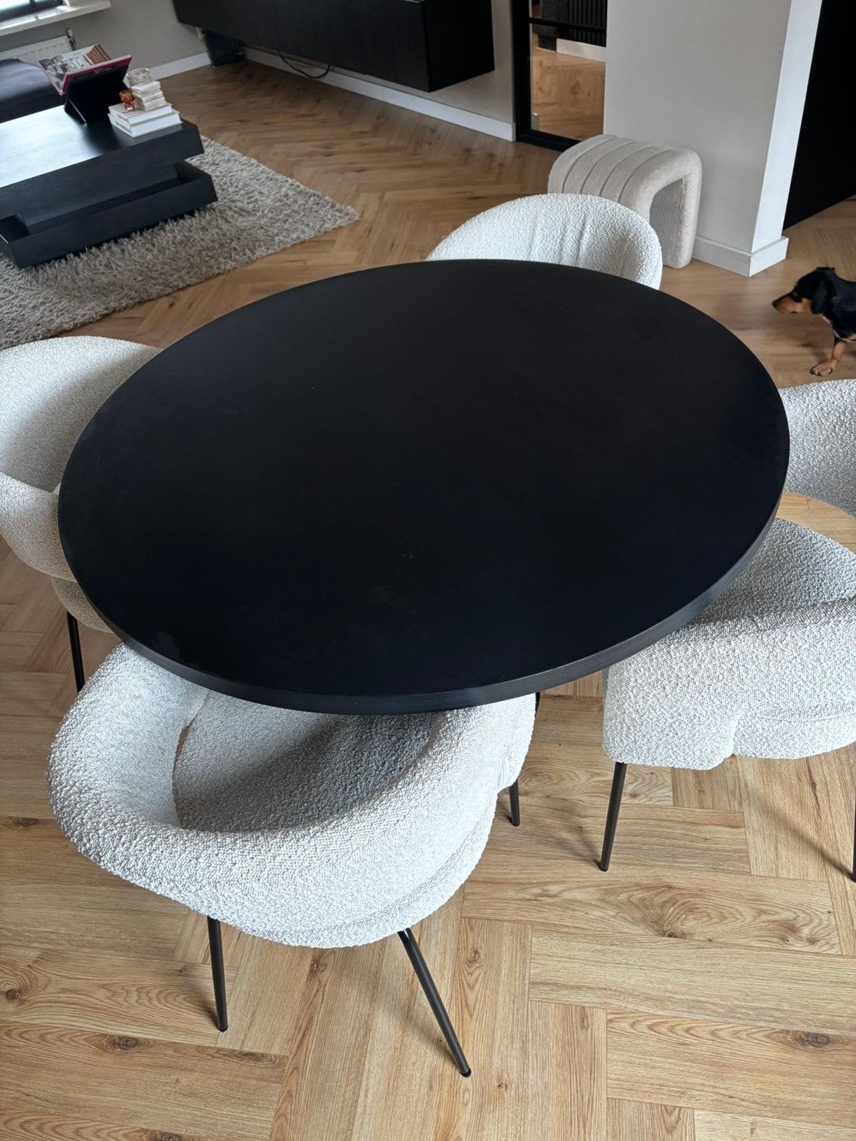 Zwarte ronde 120 cm eetkamertafel met gietijzeren poot, Huis en Inrichting, Tafels | Eettafels, Ophalen, Zo goed als nieuw, Rond