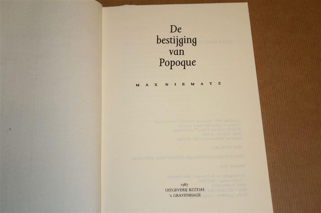 De bestijging van Popoque. Niematz. Gesigneerd., Boeken, Ophalen of Verzenden, Gelezen
