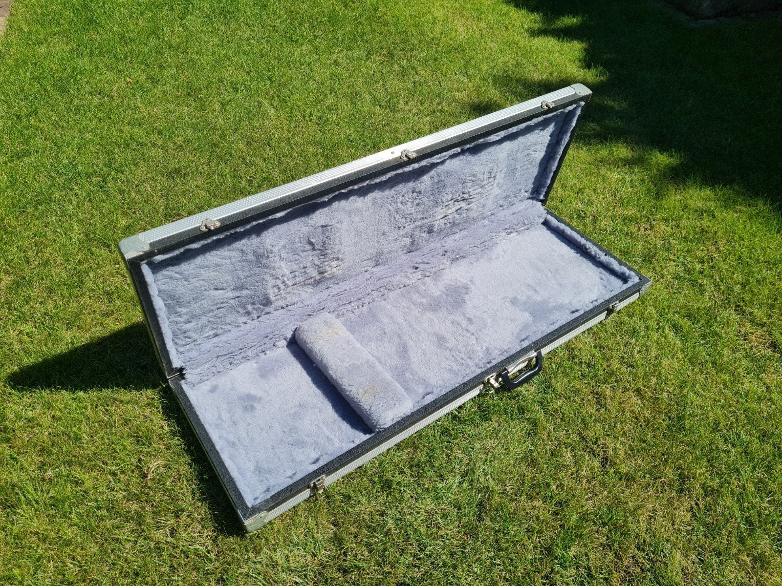 koffer/flightcase voor basgitaar, Muziek en Instrumenten, Behuizingen en Koffers, Ophalen, Gebruikt, Elektrische basgitaar, Flightcase