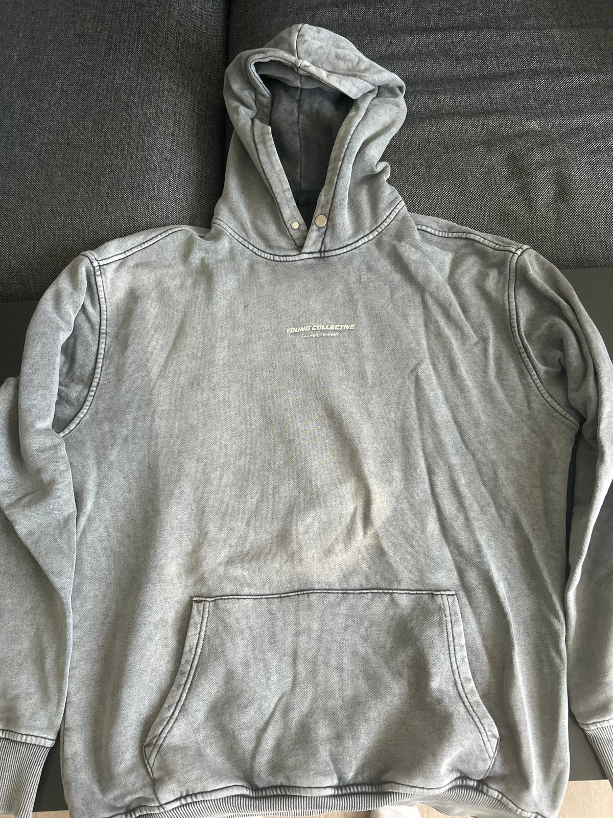 Young Collective Hoodie Grijs Maat M, Ophalen of Verzenden, Gedragen, Maat 48/50 (M), Grijs