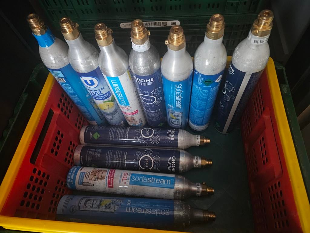 Sodastream cilinders, Ophalen
