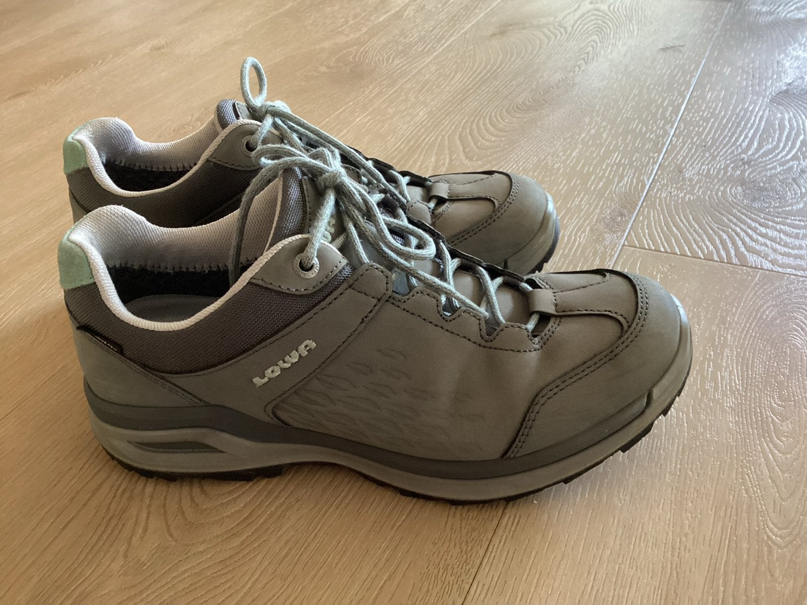 LOWA Locarno GTX LO wandelschoenen maat 40 grijs/groen, Sport en Fitness, Bergsport en Wandelen, Ophalen of Verzenden, Zo goed als nieuw