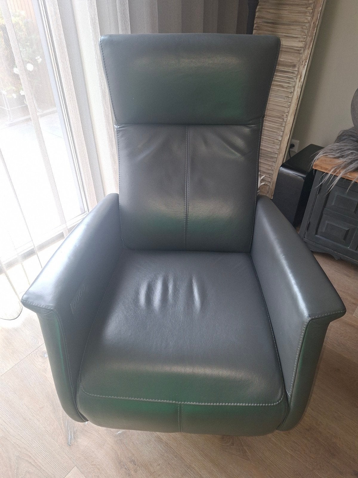 Prominent Relaxfauteuil - Grijs Leer met Draaivoet, Ophalen, Leer, Zo goed als nieuw, Eén