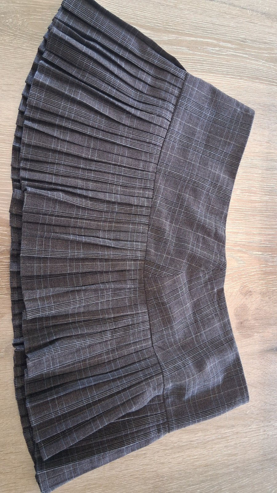 Grijze geruite plooirok, Maat 38/40 (M), Ophalen of Verzenden, Grijs, Boven de knie