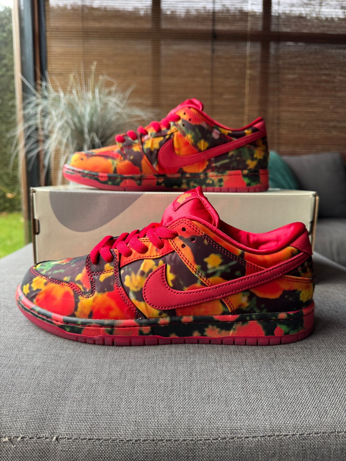 Nike SB Dunk Low The Wizard of Oz Poppy Field 44,5 / 10,5, Overige kleuren, Nieuw, Ophalen of Verzenden, Sneakers of Gympen