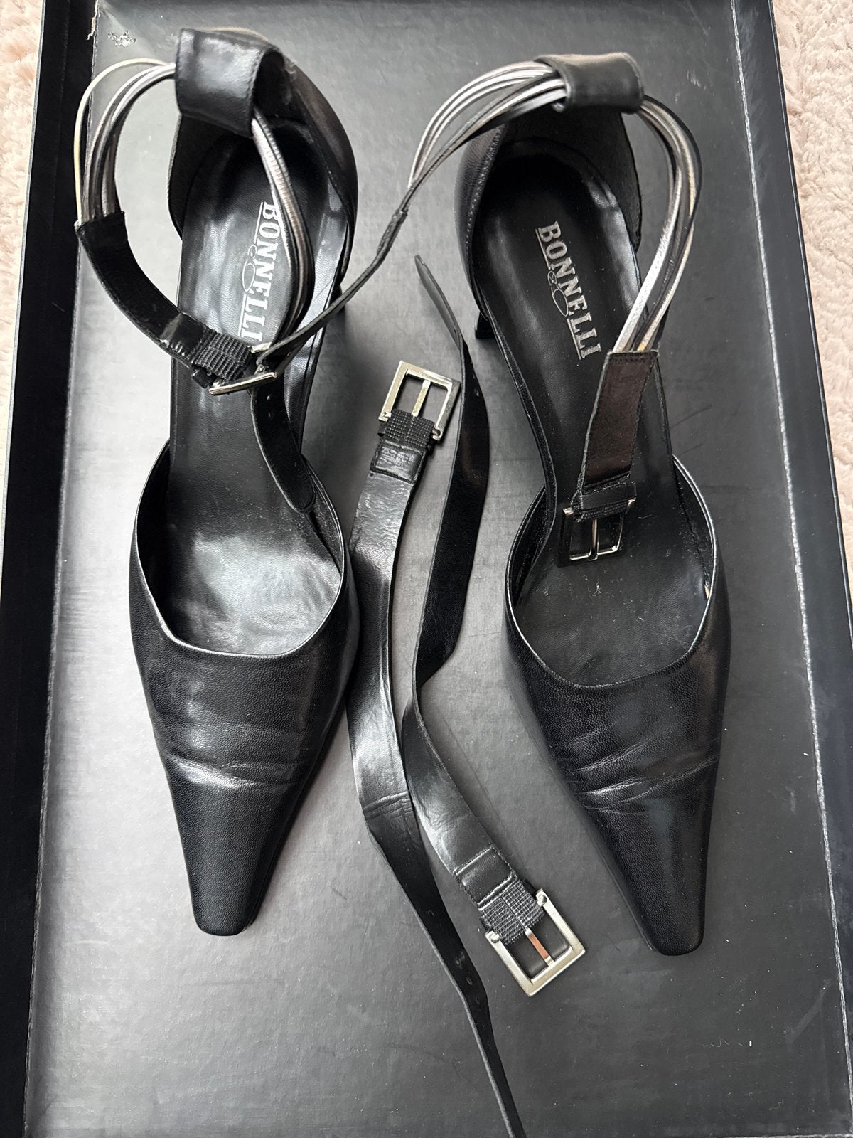 Bonelli Zwarte Pumps met Enkelband Maat 40, Ophalen of Verzenden, Zo goed als nieuw, Zwart, Pumps