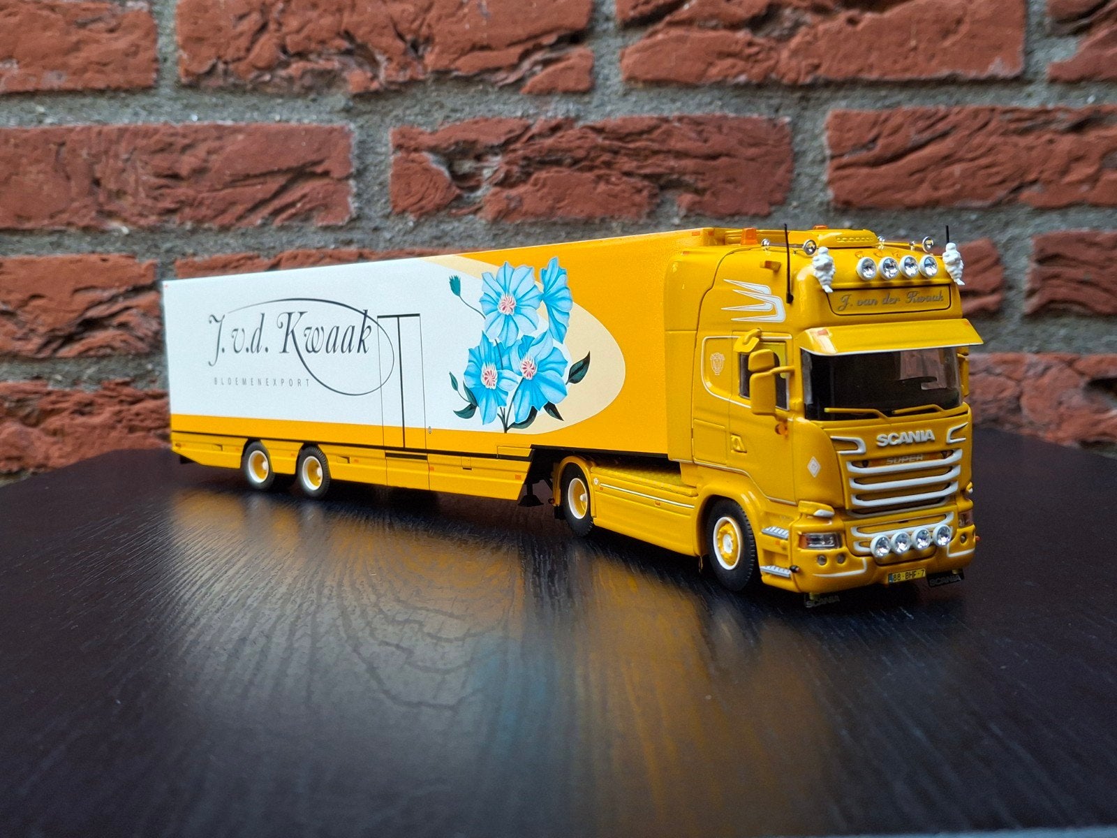 Tekno Scania J vd Kwaak Rijnsburg, Hobby en Vrije tijd, Modelauto's | 1:50, Ophalen of Verzenden, Zo goed als nieuw, Bus of Vrachtwagen