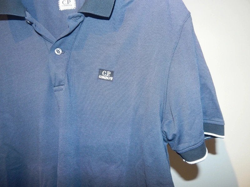 CP Company donker blauwe polo merk stiksel borst L, Kleding | Heren, Maat 52/54 (L), CP Company, Gedragen, Verzenden