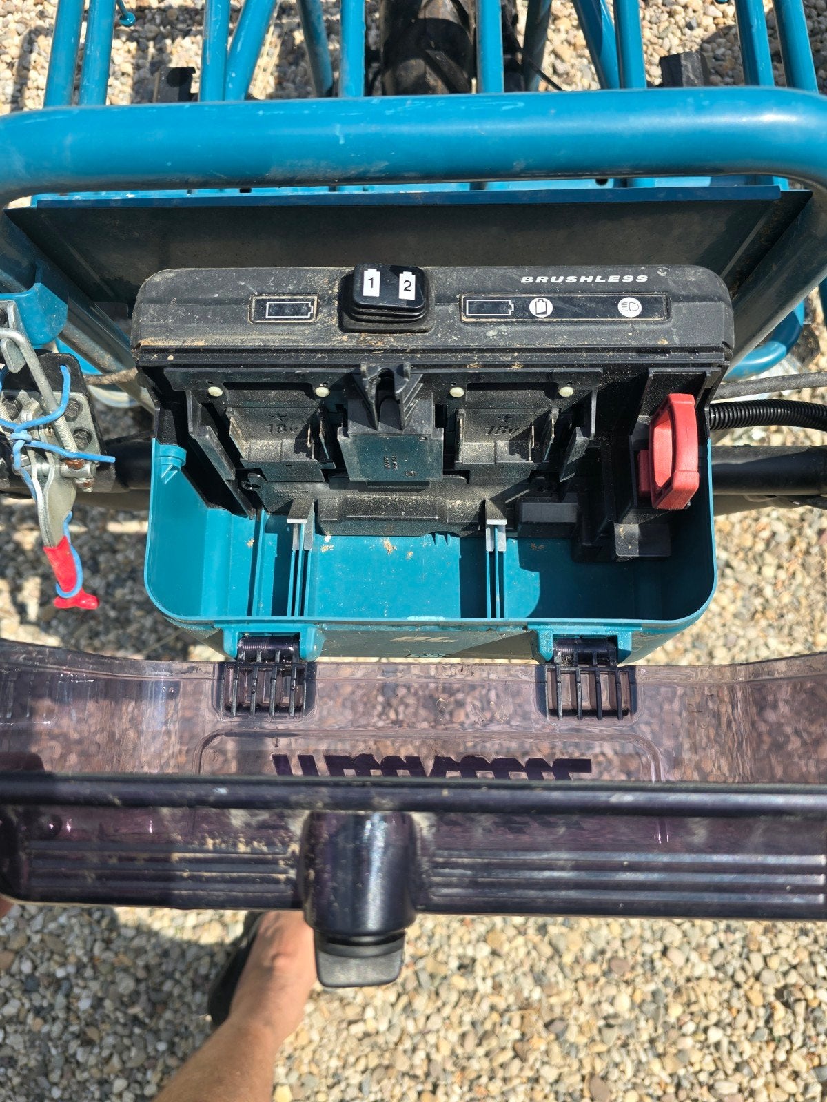Makita elektrische kruiwagen met bak en transportrek, Ophalen of Verzenden, Gebruikt, Elektrisch, Makita