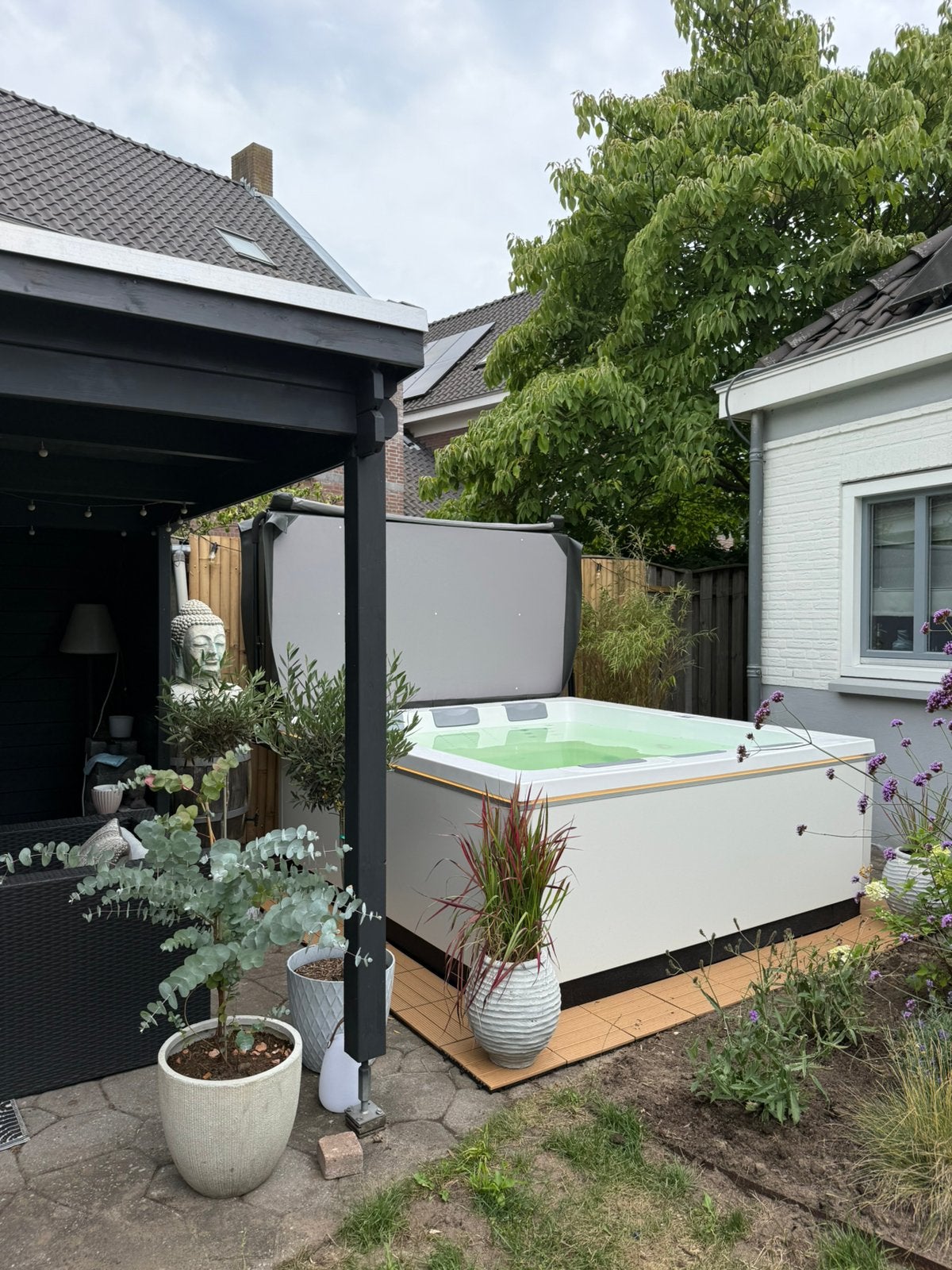Baloa Design Spa - 4-6 persoons jacuzzi, Ophalen of Verzenden, Gebruikt, Vast