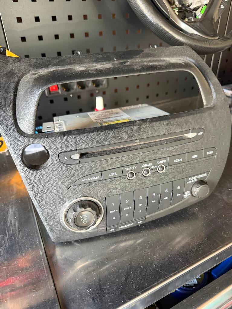 Honda Civic FN 2005-2011 originele autoradio, Ophalen, Gebruikt