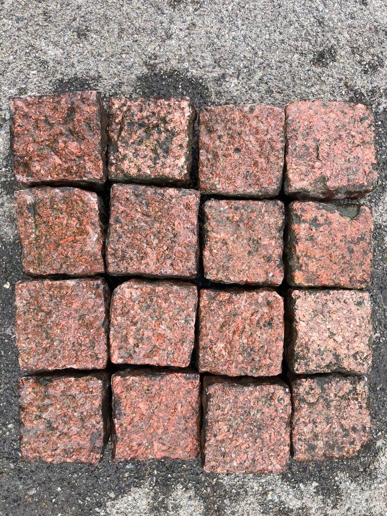 4 m2 Portugees graniet roze rood kinderkoppen kassei 9x9cm, Ophalen, Gebruikt, Klinkers, Natuursteen