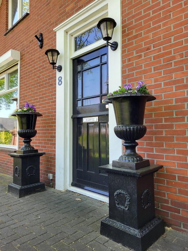 Gietijzeren tuinvazen tuinvaas bloempot bloembak op sokkel, Tuin en Terras, Ophalen of Verzenden, Nieuw