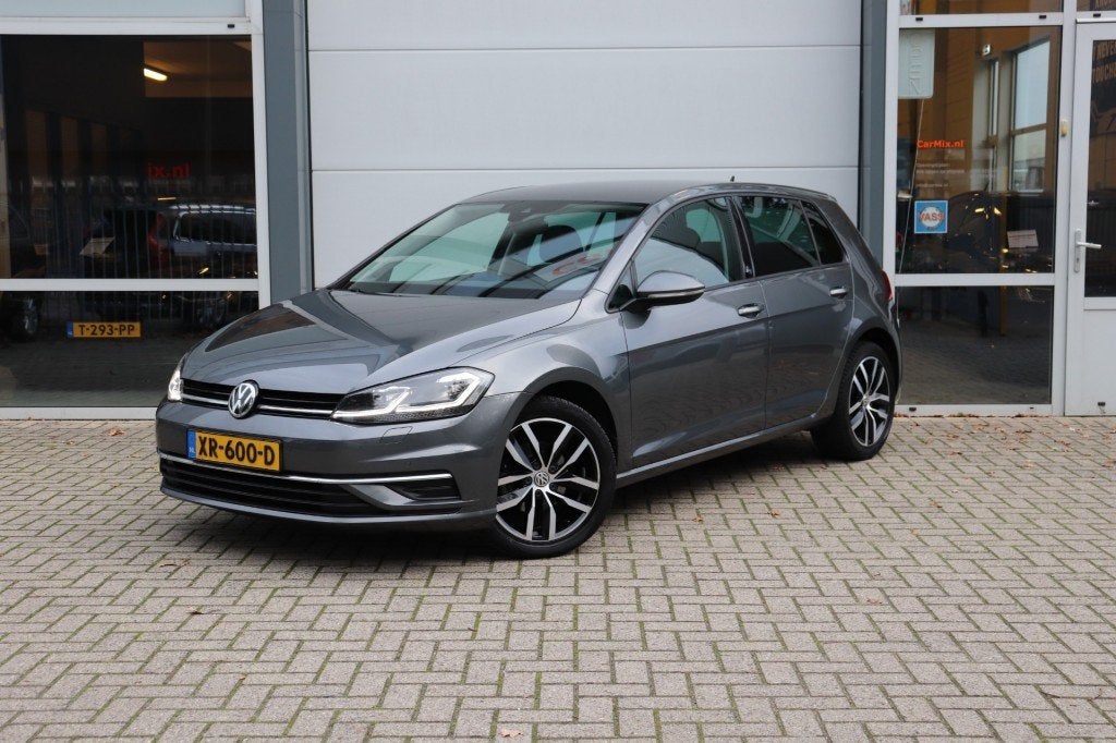 Volkswagen GOLF 1.0 TSI SOUND/A.CARPLAY/CLIMA/STOELVERW./AD., Voorwielaandrijving, 86 pk, Euro 6, 610 kg