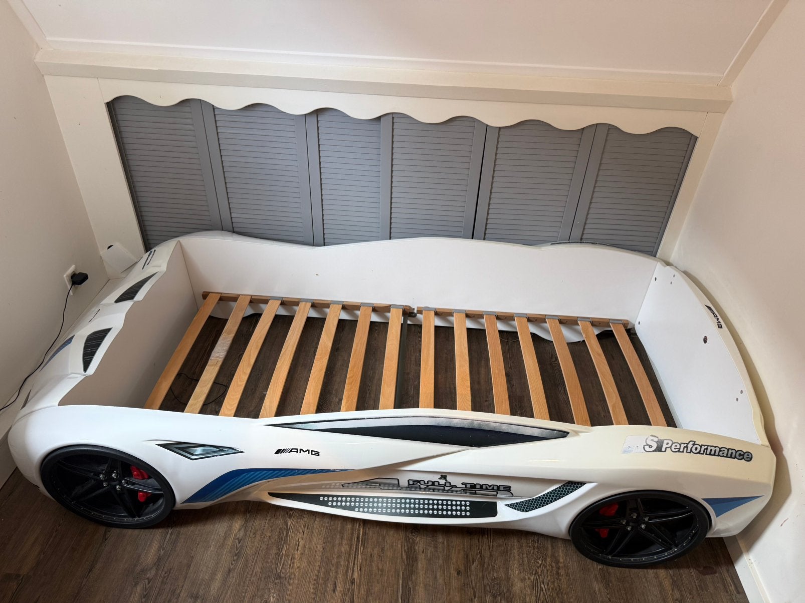 Auto bed met licht, Ophalen, 85 tot 100 cm, Zo goed als nieuw, Matras