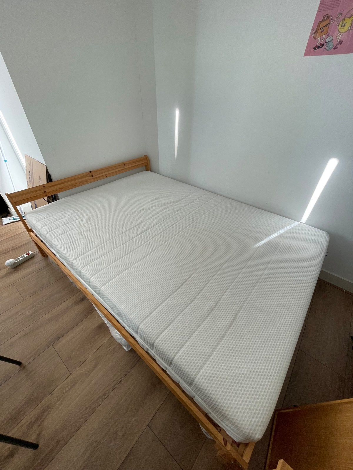 IKEA bed + bed base + mattress (140 x 200 cm), Ophalen, Gebruikt, Wit, Tweepersoons