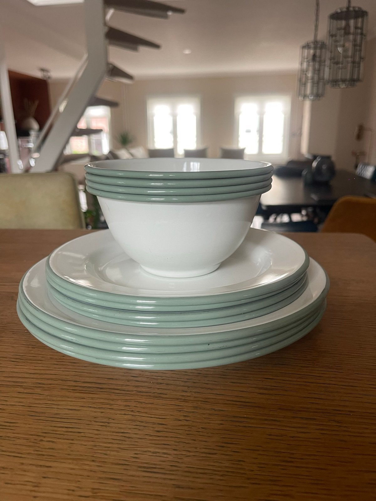 EMAILLE Servies set, Huis en Inrichting, Overige materialen, Ophalen of Verzenden, Zo goed als nieuw, Bord(en)