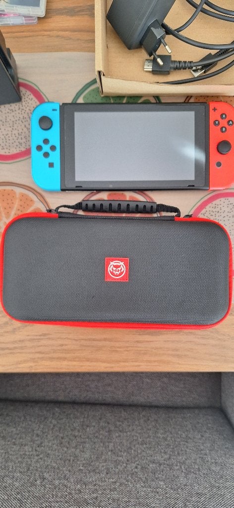 Nintendo Switch v.1 +512gb sd card, Spelcomputers en Games, Spelcomputers | Nintendo Switch, Ophalen, Met 2 controllers, Switch Original