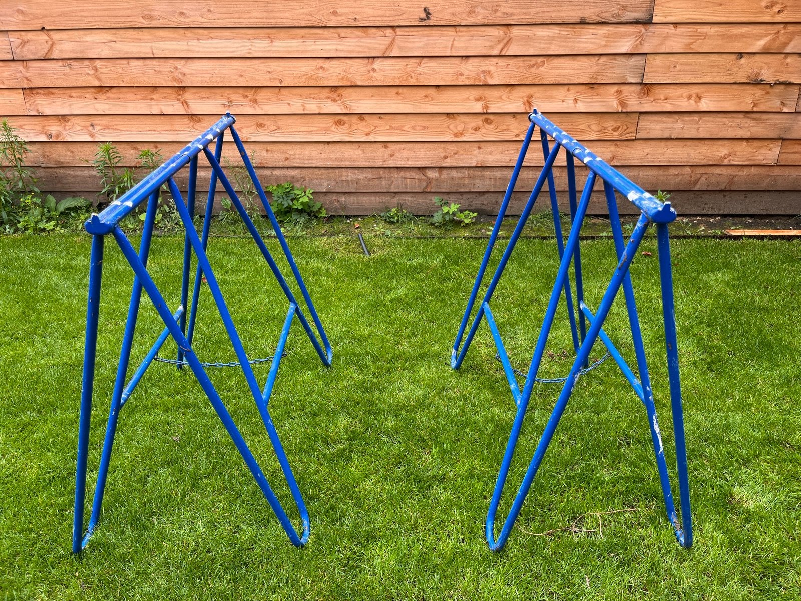 2 blauwe metalen schragen / metselschragen – 112 x 100 cm, Doe-het-zelf en Verbouw, Steigers, Ophalen, Gebruikt, Gevelsteiger