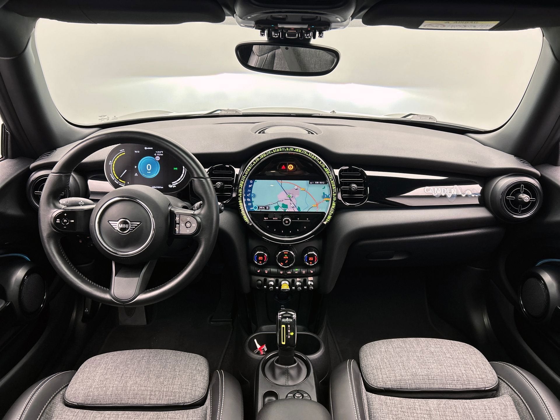 MINI Electric MINI Electric Collection 33 kWh | SOH 96% | De, Auto's, Dealer onderhouden, Gebruikt, 4 stoelen, Leder en Stof