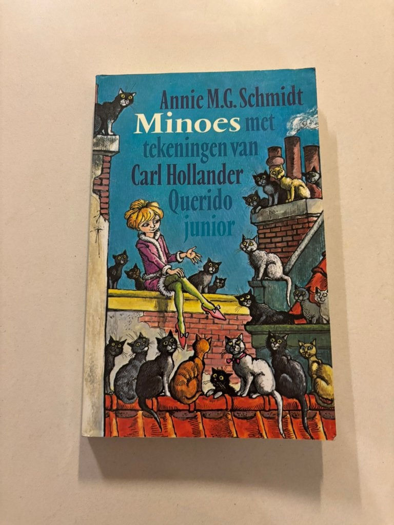 Minoes - annie m.g. Schmidt boek softcover 1990 uitgave!, Ophalen of Verzenden, Zo goed als nieuw, Annie M.G. Schmidt, Fictie algemeen