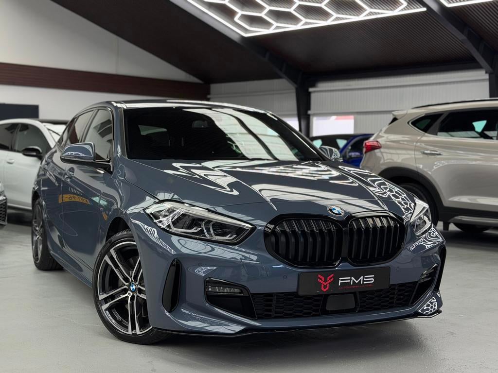 BMW 1-serie 120i M-Pakket CarPlay Camera, 1998 cc, 730 kg, Gebruikt, Zwart