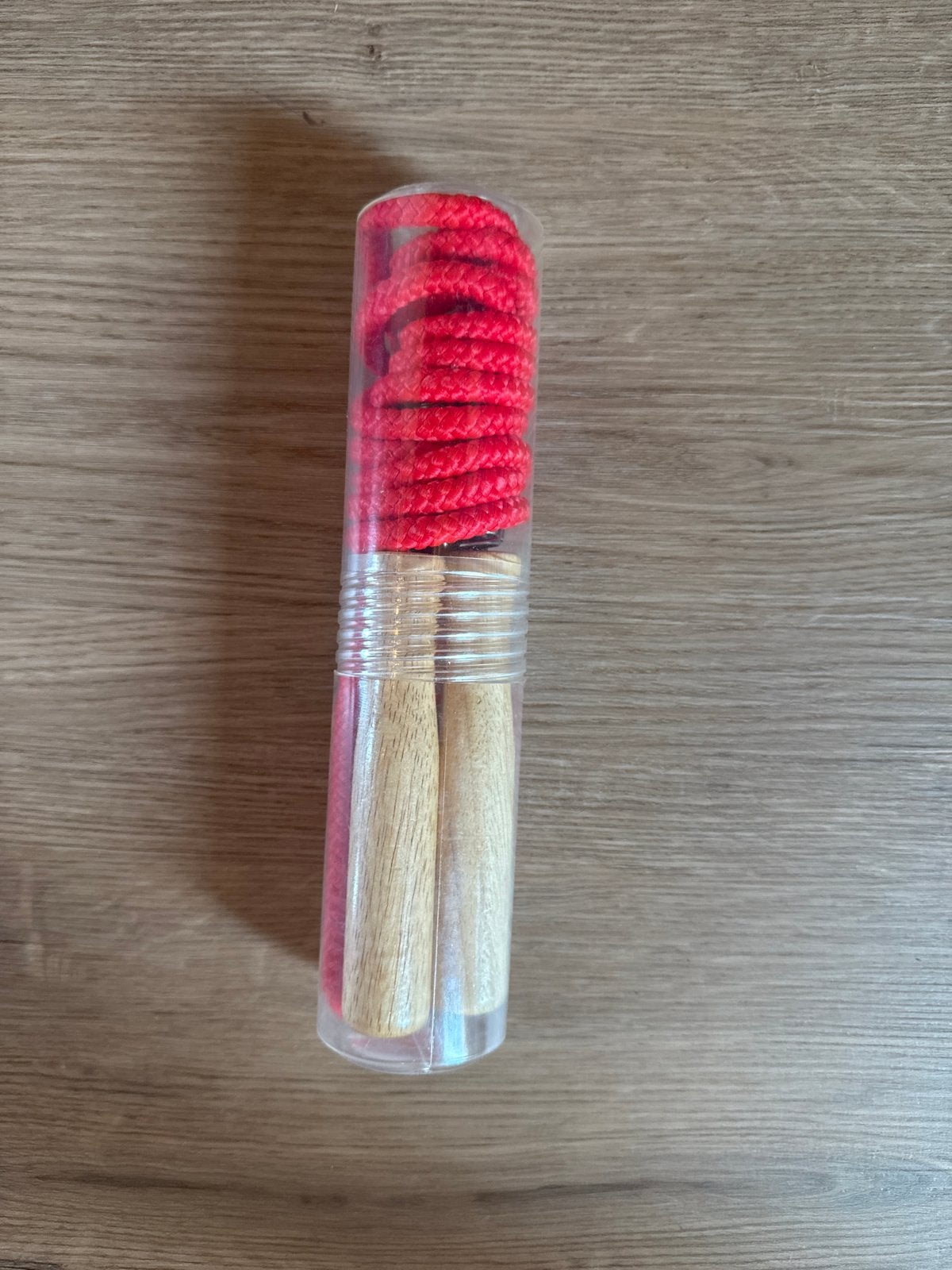 Rood springtouw met houten handvatten, Ophalen, Sport-springtouw, Nieuw