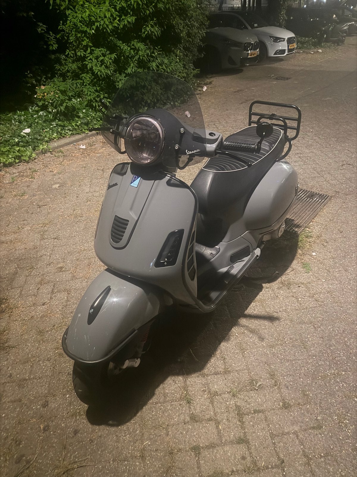 Vespa 300 Super GTS Nardo Grey met top upgrades, Fietsen en Brommers, Scooters | Vespa, Gebruikt, Overige modellen, Benzine, Ophalen of Verzenden
