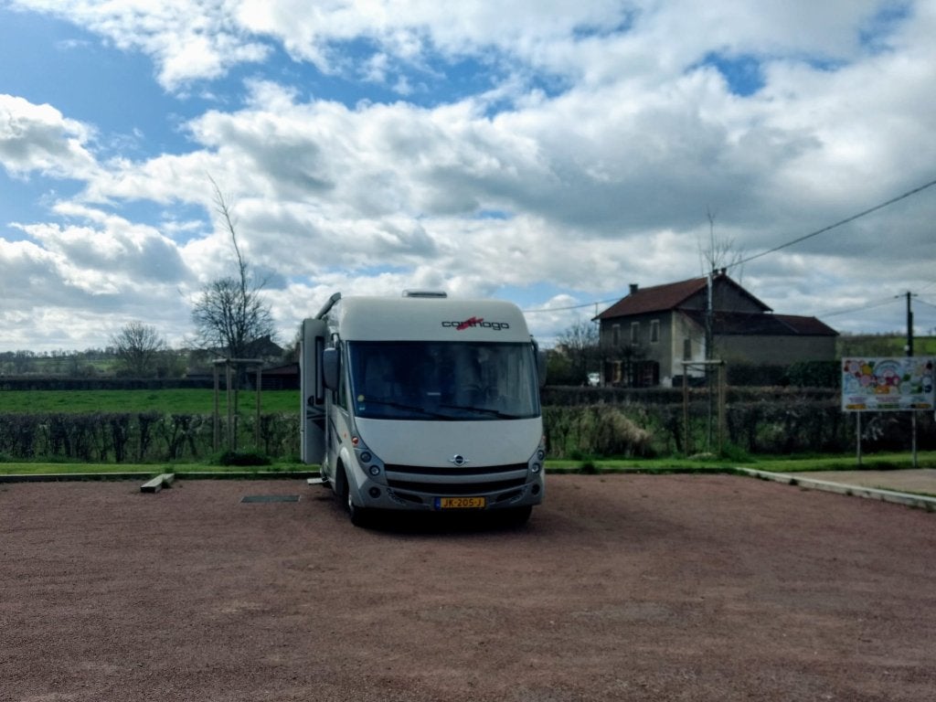 Carthago chic c-line i (1059066), Caravans en Kamperen, Campers, Chemisch toilet, 7 tot 8 meter, Diesel, Carthago