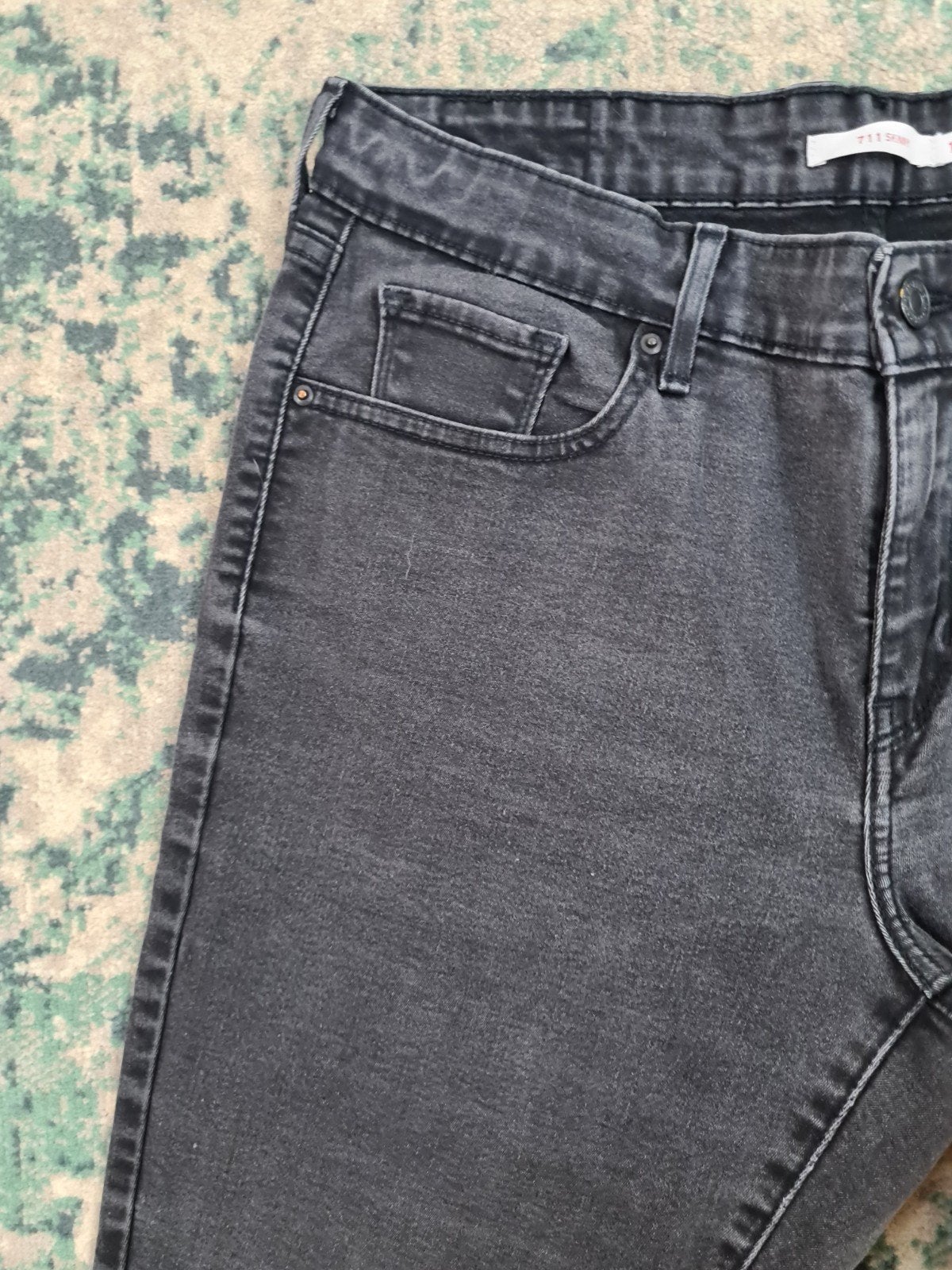 Levi's 711 skinny W33 L30 Dames Mid-rise Tulsi3330 Zwart, Zwart, Ophalen of Verzenden, Zo goed als nieuw, W30 - W32 (confectie 38/40)