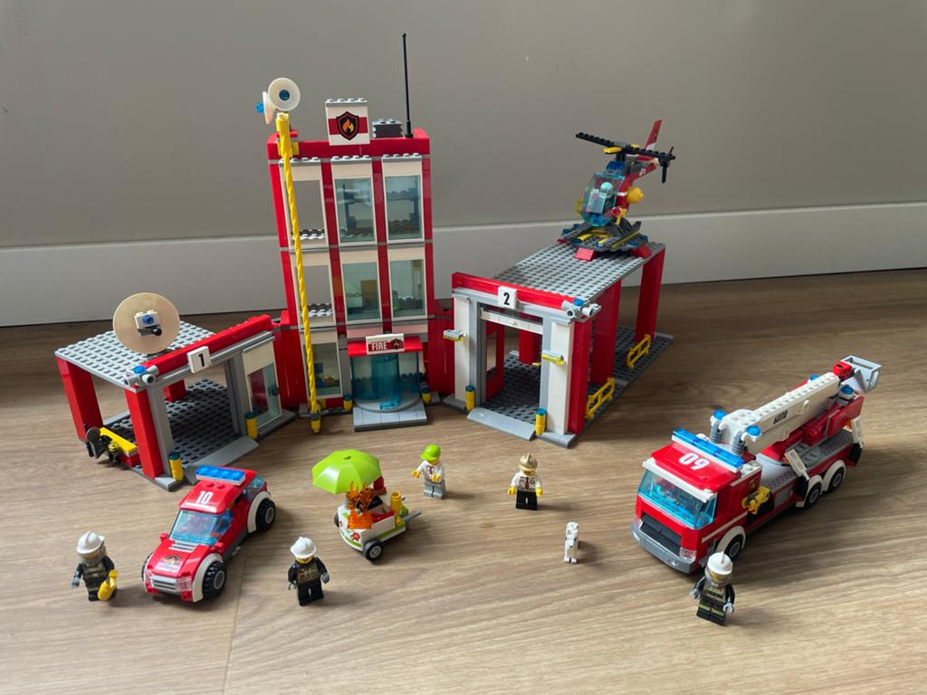 LEGO City Brandweerkazerne 60110 - Complete set, Lego, Lego, Info@lego.nl, Ophalen of Verzenden