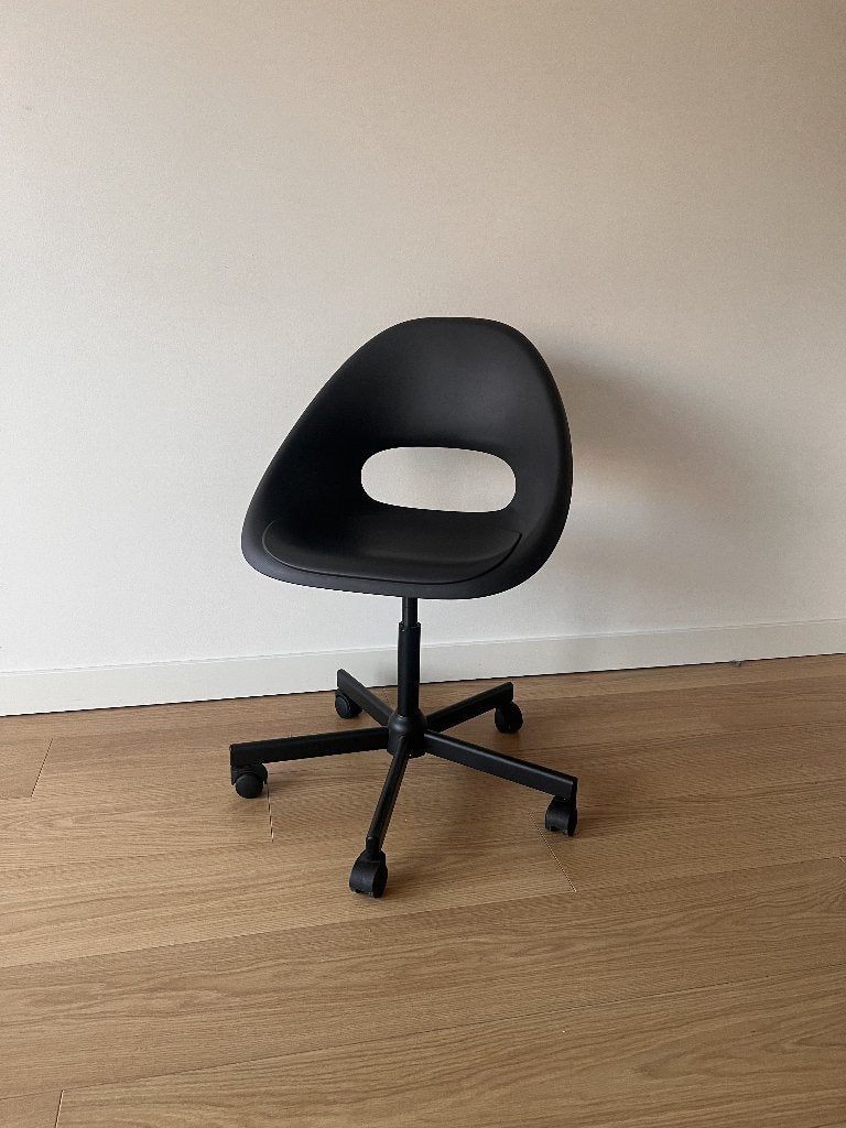 IKEA Desk chair (1 or 2), Huis en Inrichting, Ophalen, Zo goed als nieuw, Zwart, Bureaustoel