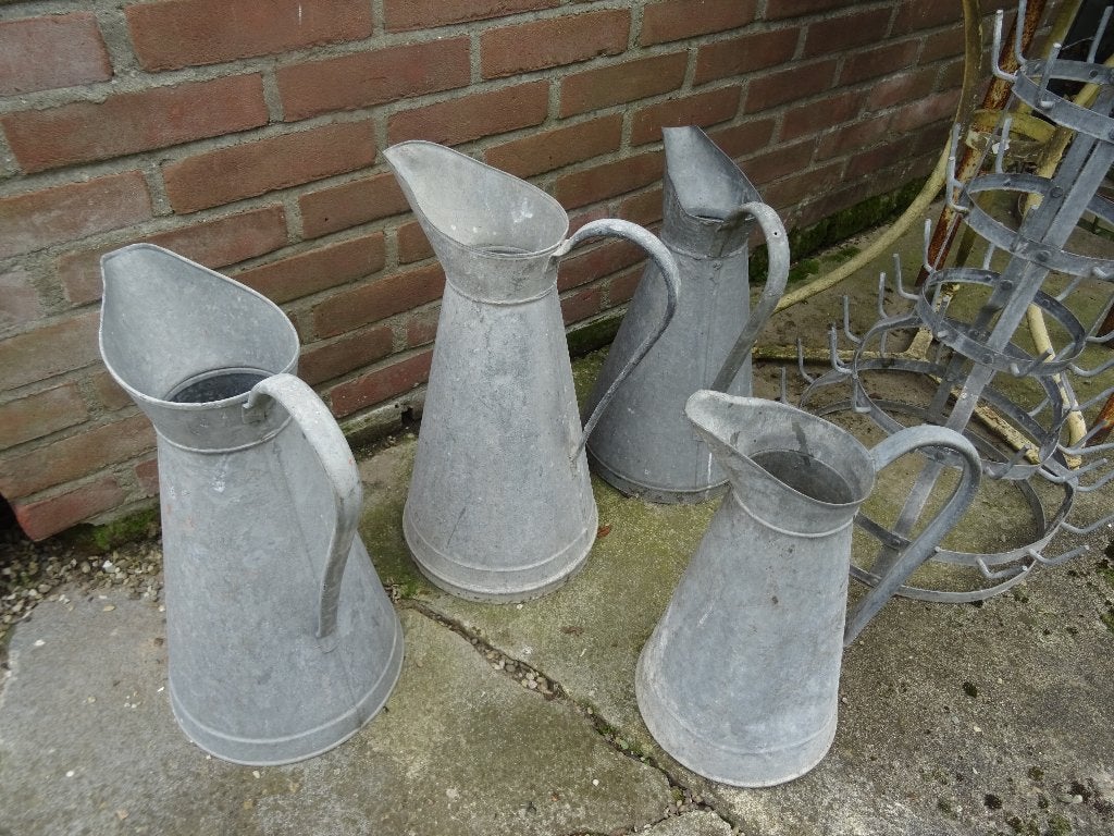 zinken Franse kannen lampetkannen waterkannen, Ophalen