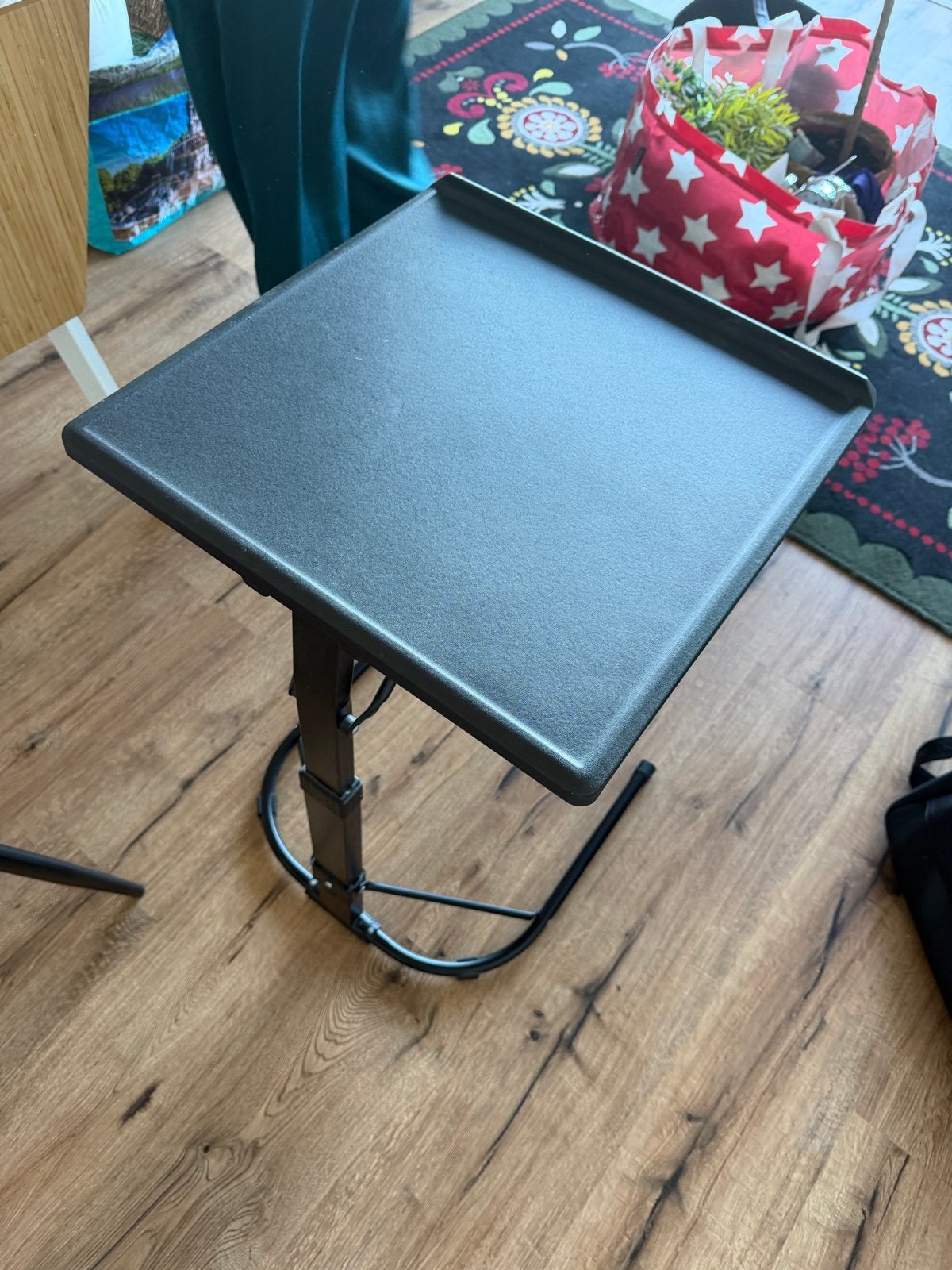 Verstelbare Laptop Tafel / Stand - Ergonomisch en Compact, Computers en Software, Laptoptafels, Ophalen, Zo goed als nieuw, In hoogte verstelbaar