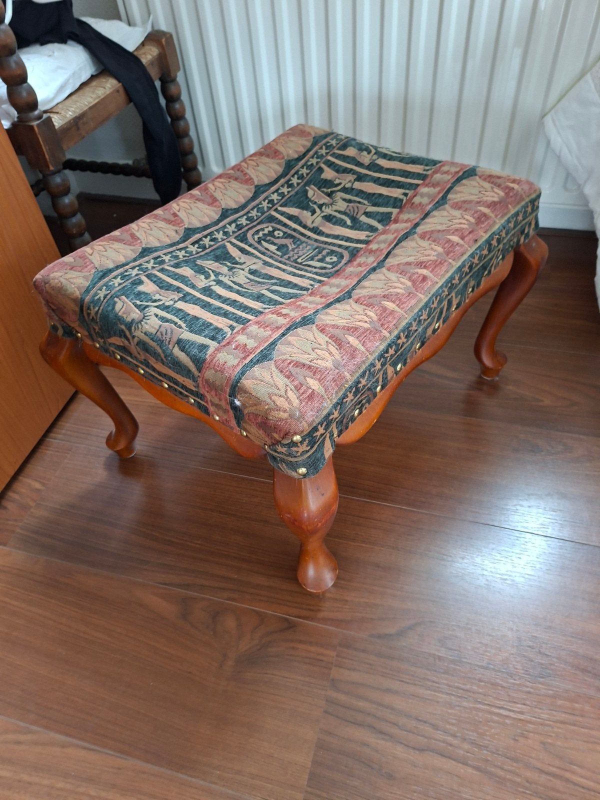 Voetenbankje met Egyptisch patroon, Ophalen, Minder dan 50 cm, Gebruikt, Klassiek, Egyptisch