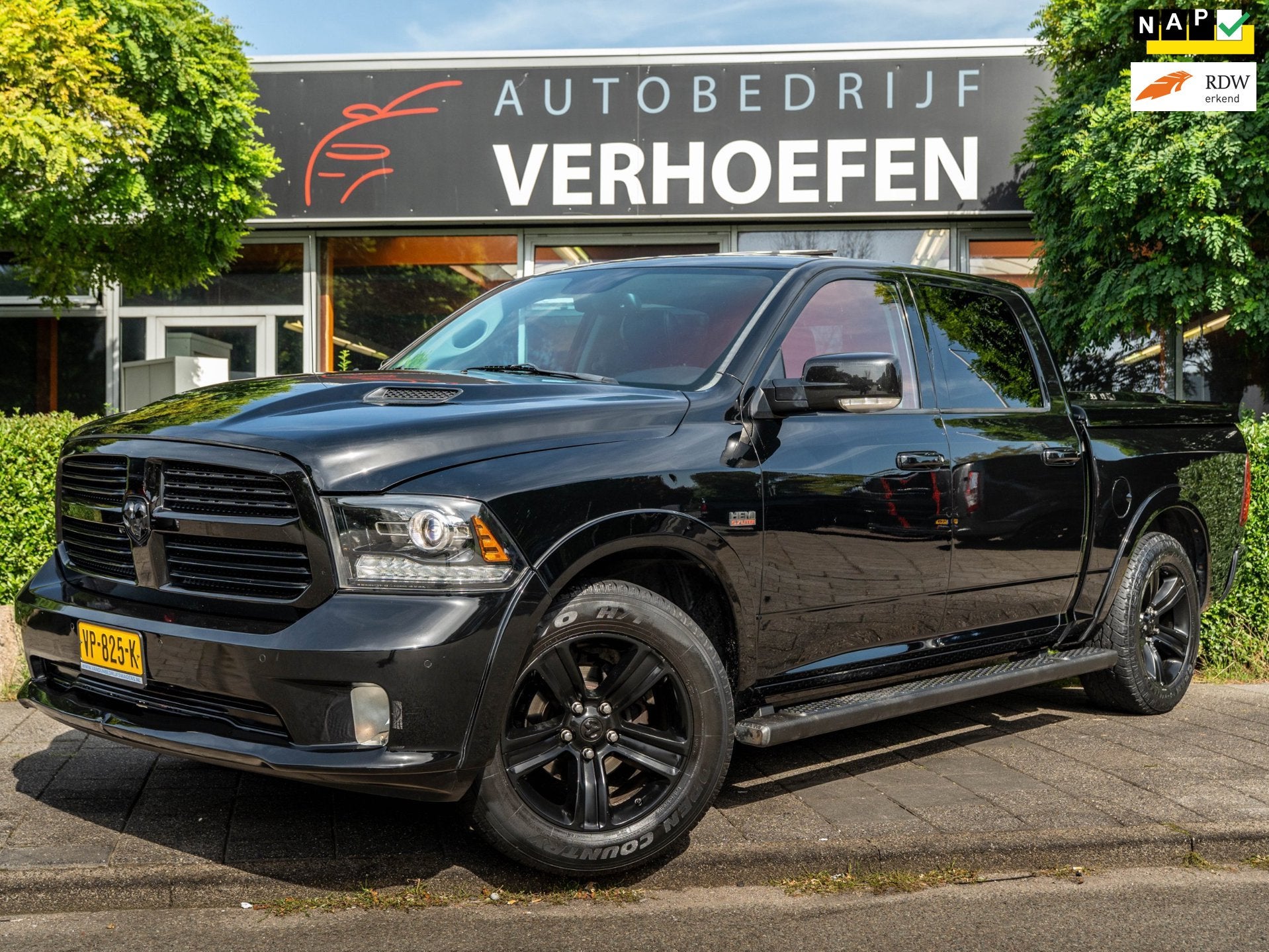 Dodge Ram 1500 5.7 V8 Crew Cab 5'7 - 200 LITER GAS TANK - PA, Auto's, Automaat, Euro 5, Achterwielaandrijving, Gebruikt