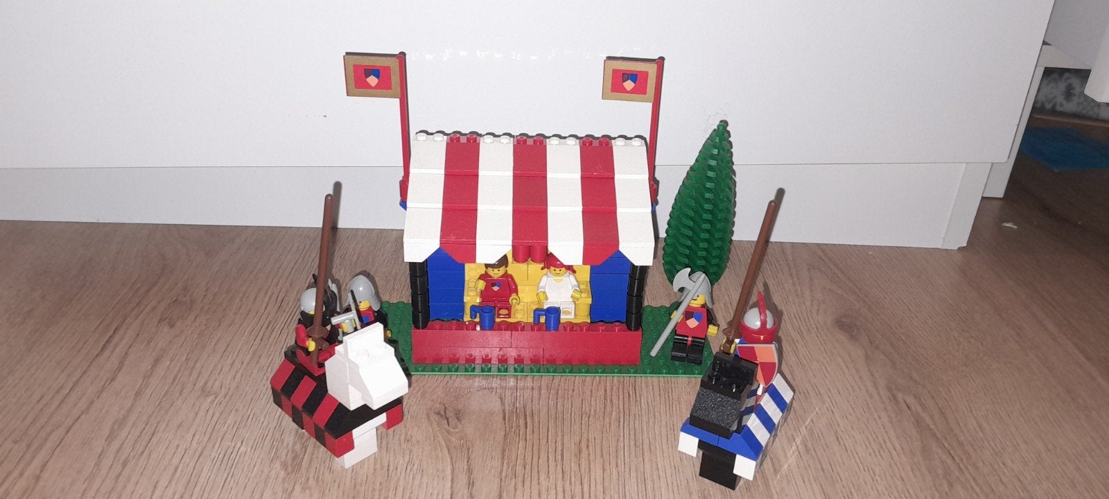 lego ridders knights toernooi 383 6083 100% compleet zgan, Kinderen en Baby's, Speelgoed | Duplo en Lego, Inclusief minifiguren