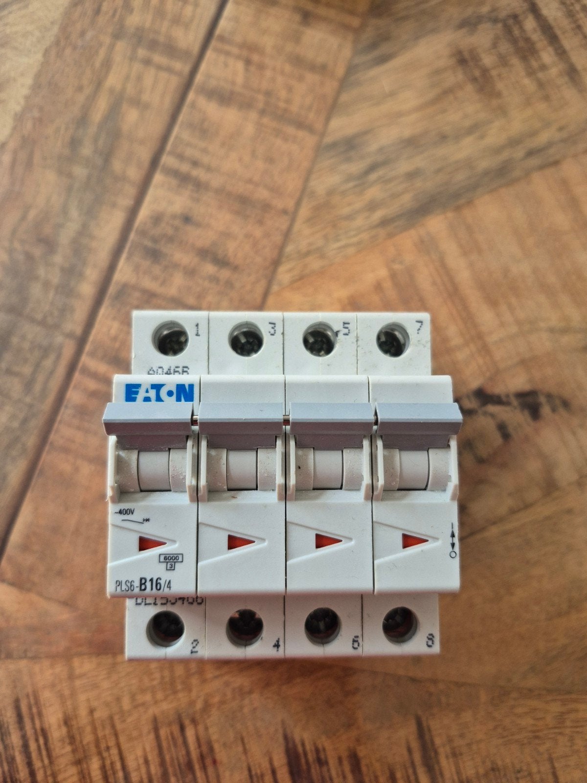 Eaton B16 3 fase installatieautomaat, Ophalen of Verzenden