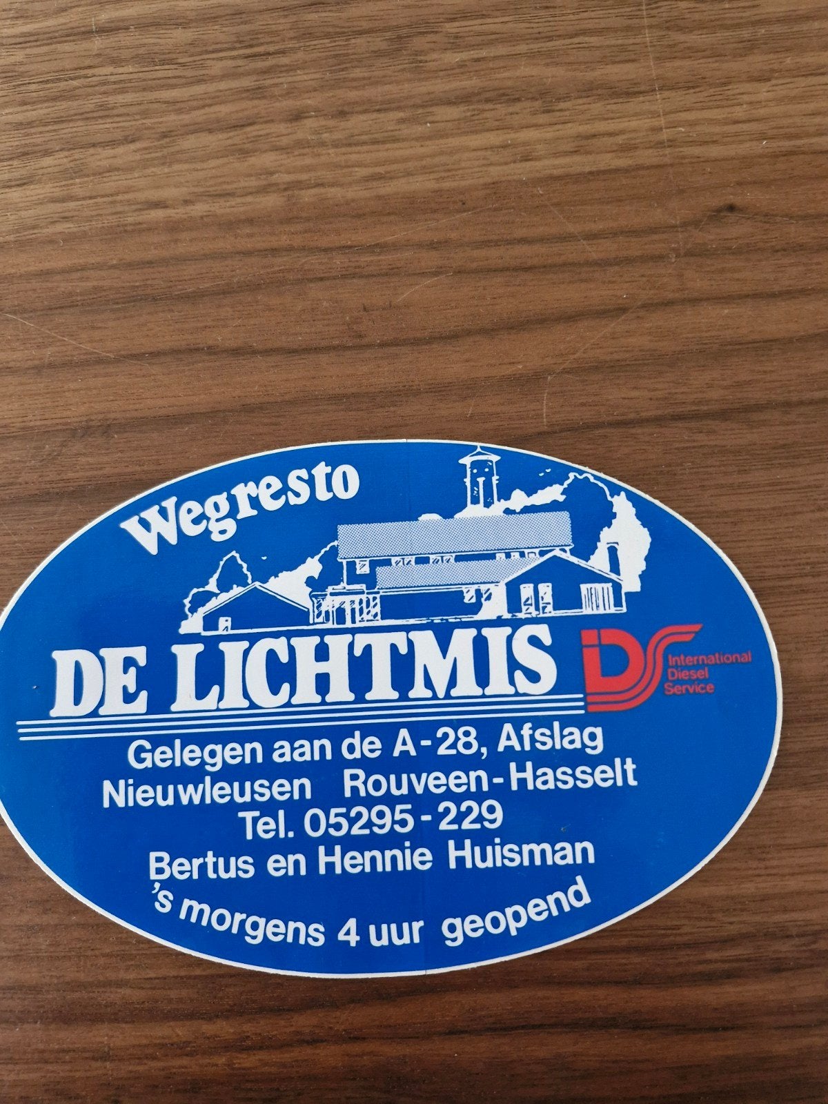 10275 sticker De Lichtmis Wegresto International Diesel Se, Ophalen of Verzenden, Gebruikt, Bedrijf of Vereniging